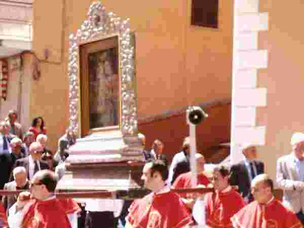 Madonna SS dellaMisericordia in processione